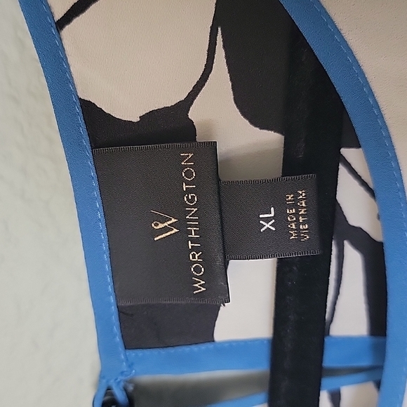 Worthington XL short sleeve floral top - Picture 2 of 7